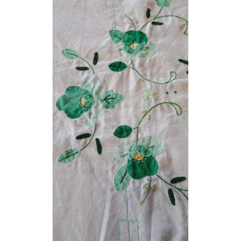 VTG Cotton White Applique-Embroidered Tablecloth 100 X 66 Inches And 10 Napkins